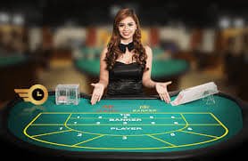 luck2d ညဘက် နီယွန်ဂိမ်းပလက်ဖောင်း မြင်ကွင်း